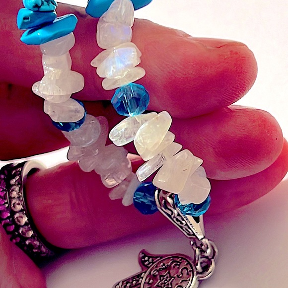➡️BOGO!!⬅️ Rainbow Moonstone, Blue Howlite, Swarovski Crystal & Charm Bracelet - Picture 4 of 16